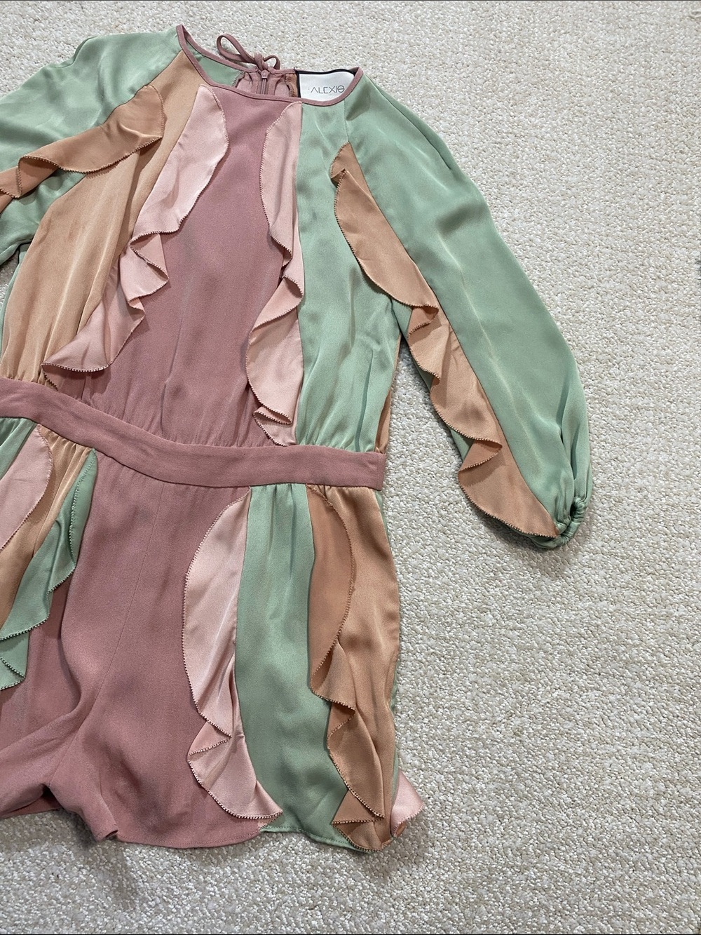 Alexi Winona Ruffled Colorblock Romper - Size S Excellent Condition - Picture 15 of 16